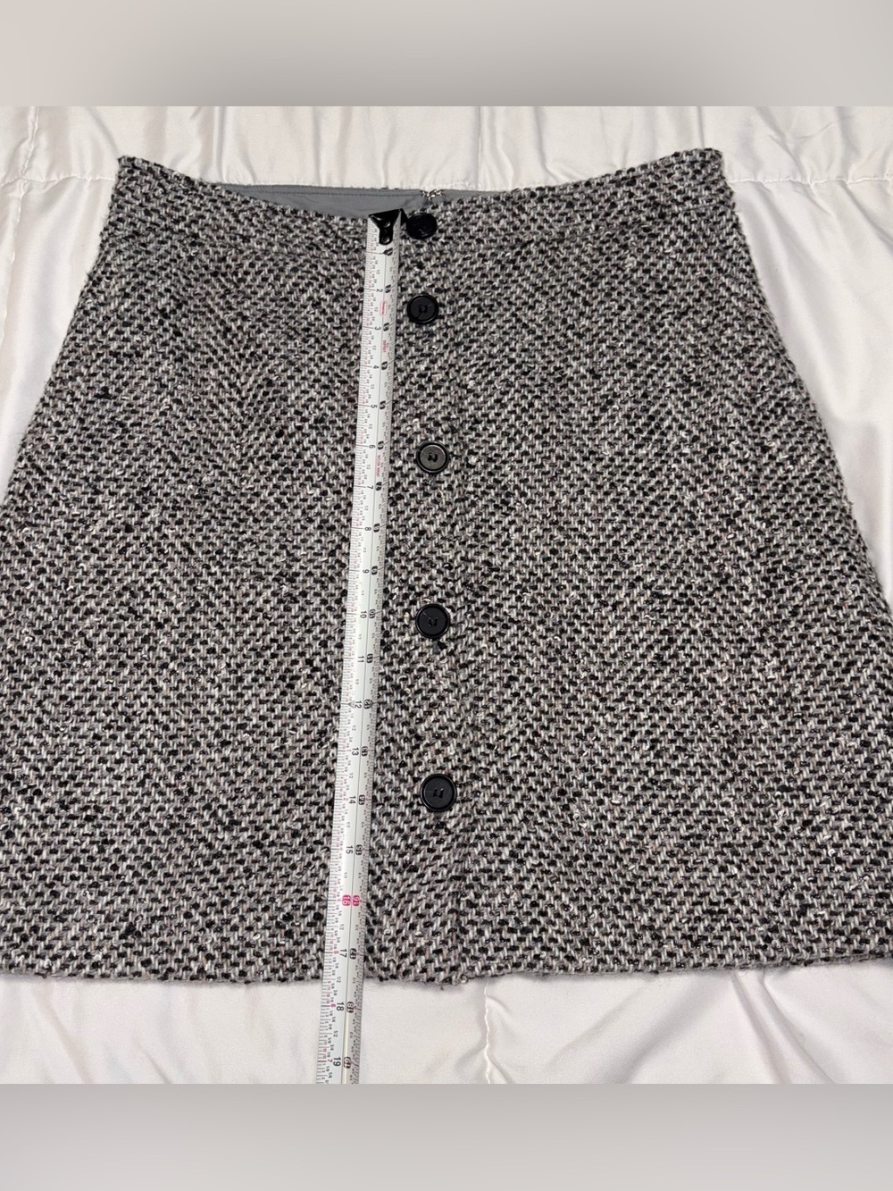 LOFT Tweed Button Front Wool Blend Skirt Size 8 Black White Tan Cream - Picture 9 of 10